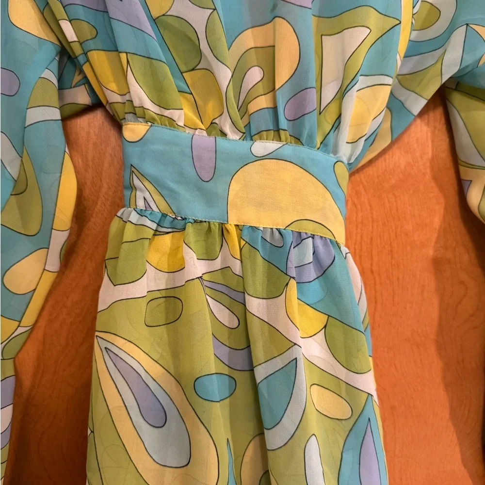 Victoria's Secret Multicolor Patterned Dressing Robe - Picture 4 of 10